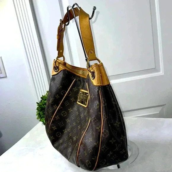 Louis Vuitton Galliera  PM monogram canvas - Picture 3 of 16